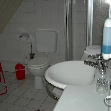 Bastan - Haus Katharina 홈스테이 *